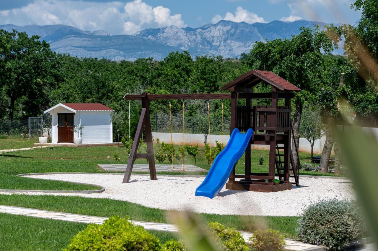 Slivnica Casa Di Nikolaヴィラ エクステリア 写真